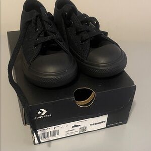 BRAND NEW! Converse Kids Classic Black Sneakers. Size 8